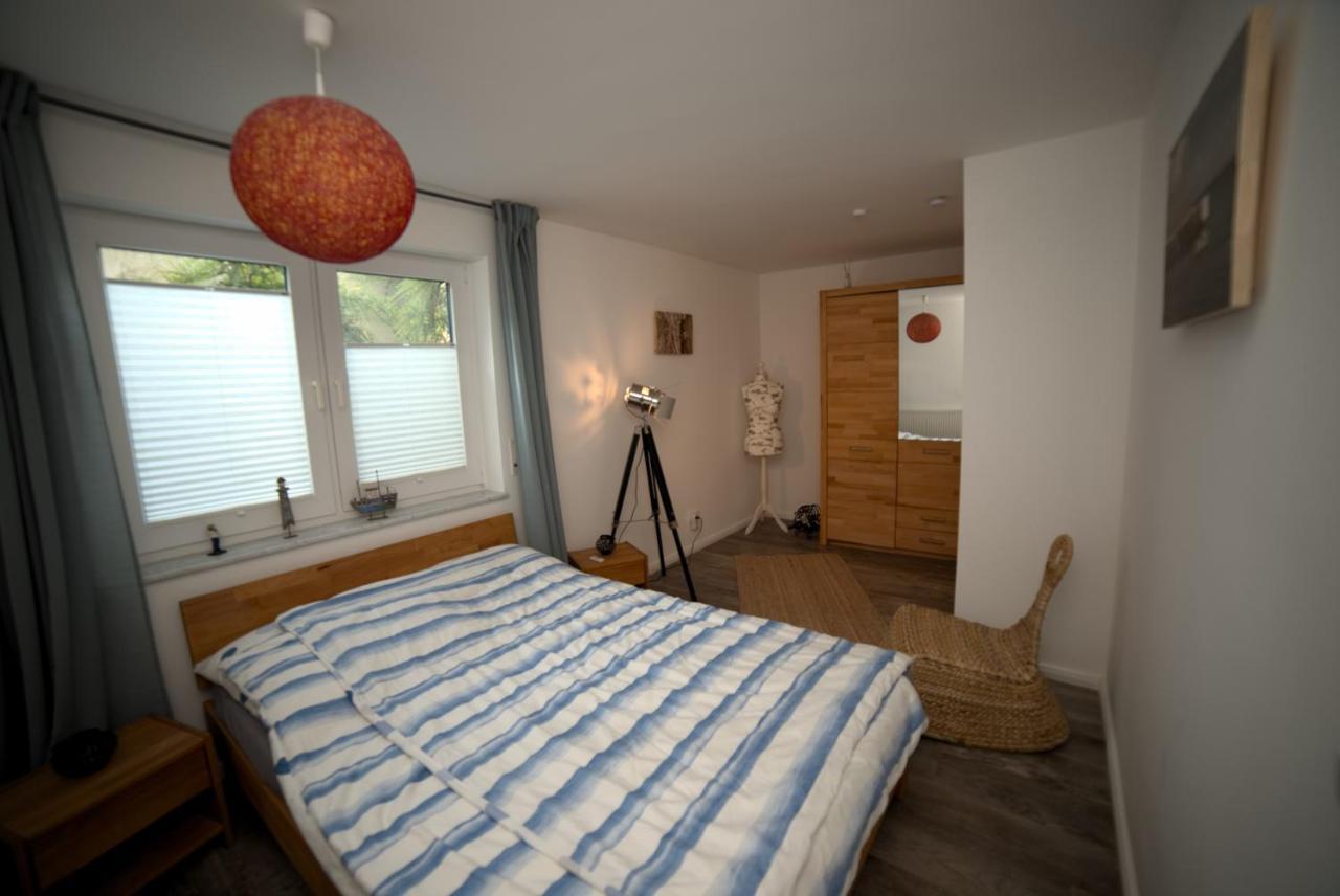 Schoene Ferienwohnung Breege Exterior foto